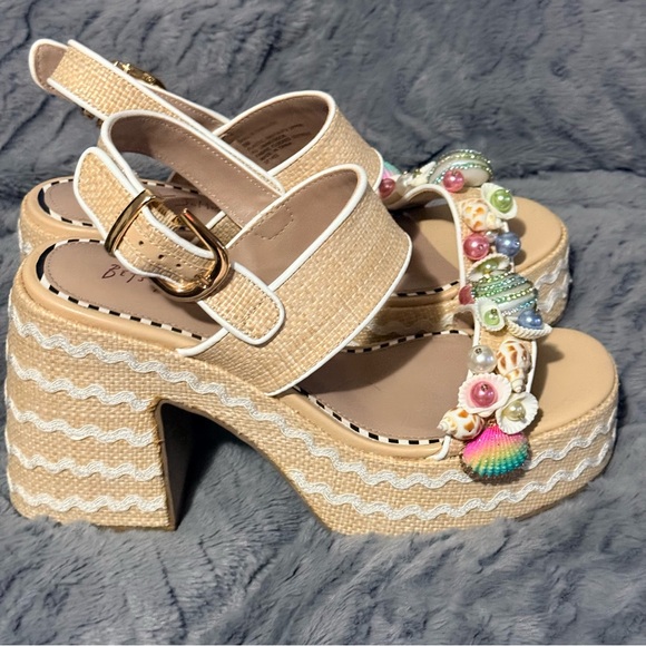 Betsey Johnson Tan Sandals with Shell and Bead Embellishments - Picture 4 of 12